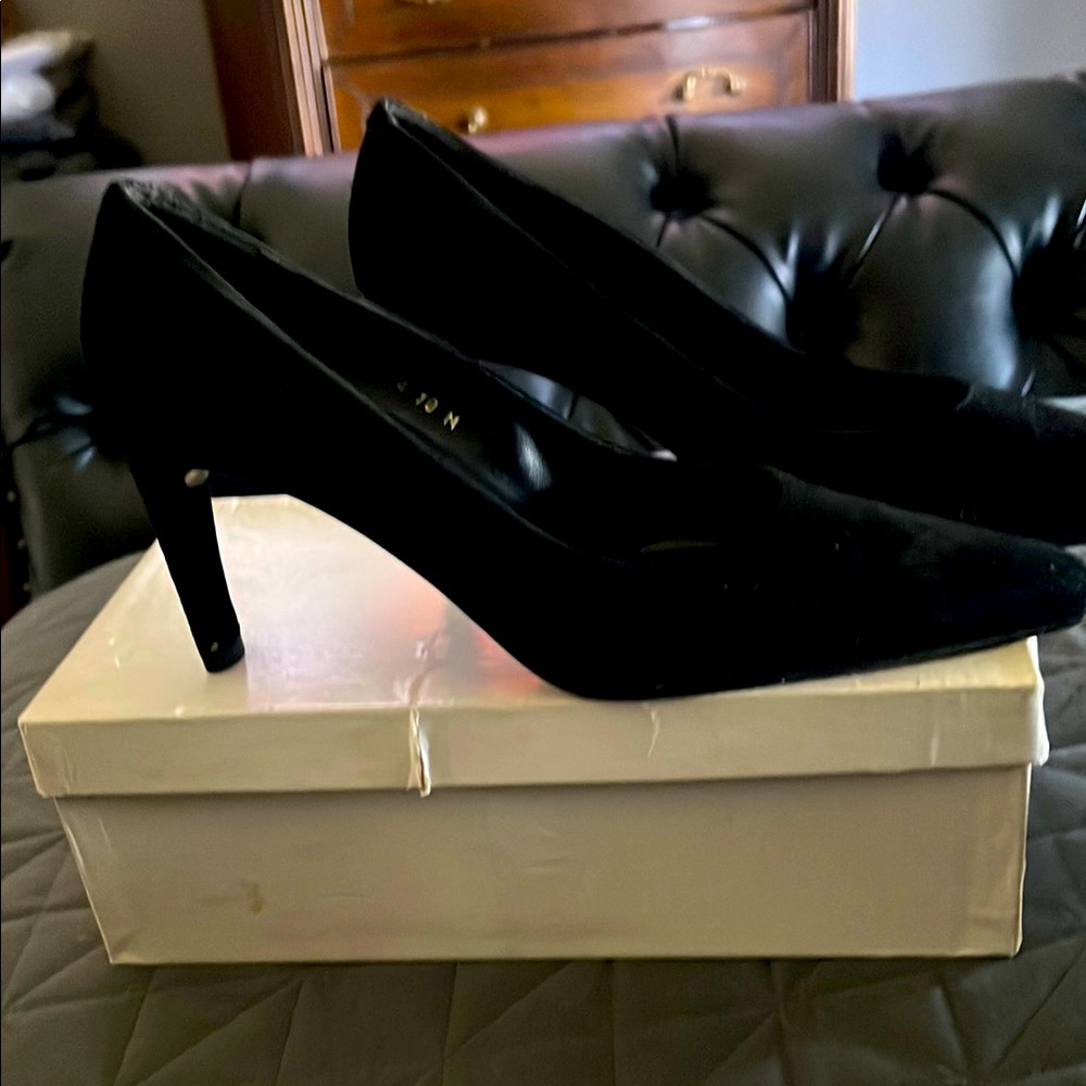 Elegant Black Suade Women's Heels